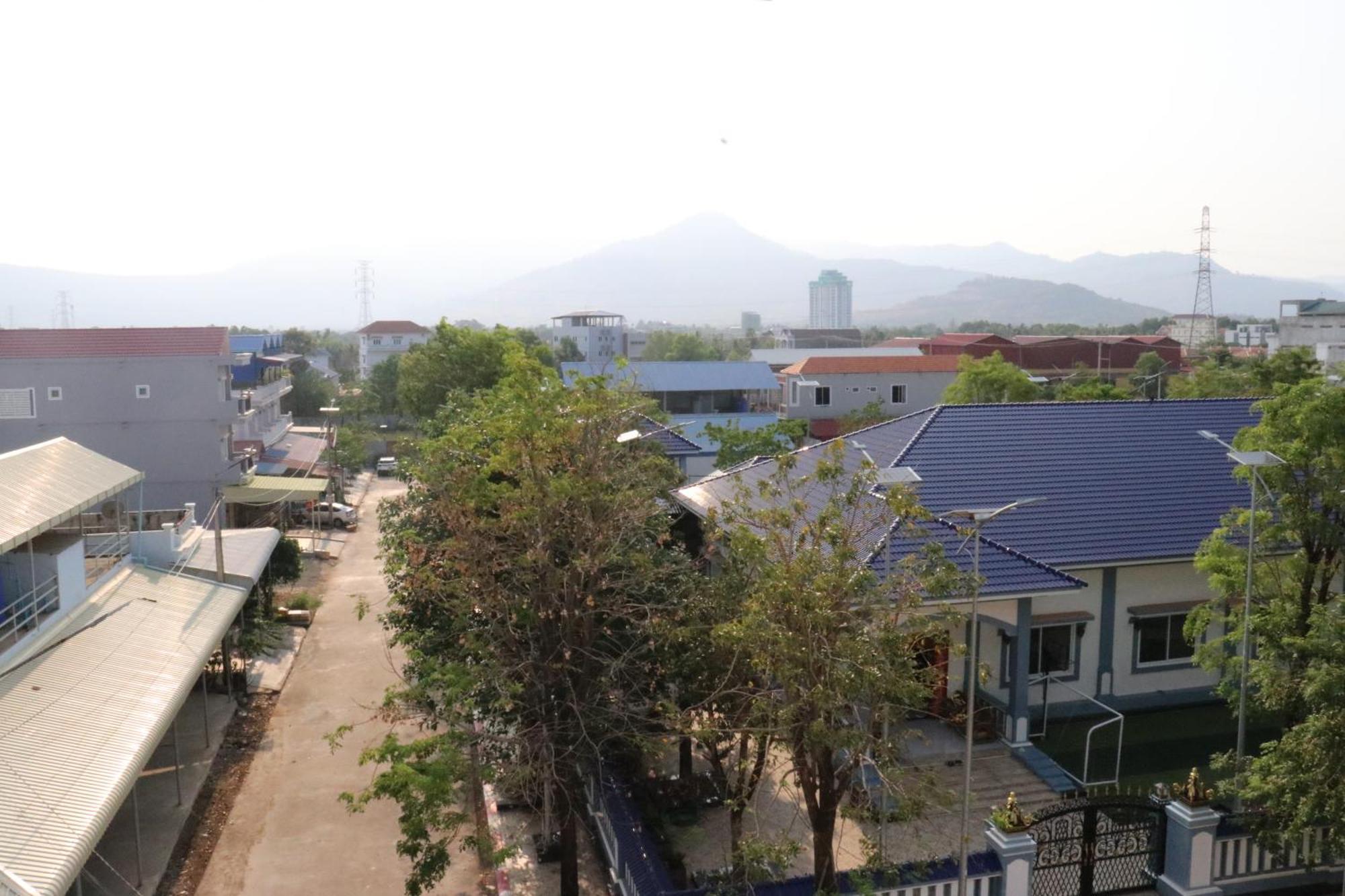 Hotel Ahha Boutique Kampot Exterior foto